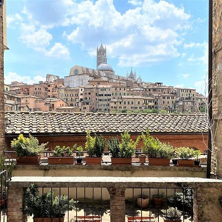 Camporegio 31- In Centro Con Vista Sul Duomo 锡耶纳 外观 照片