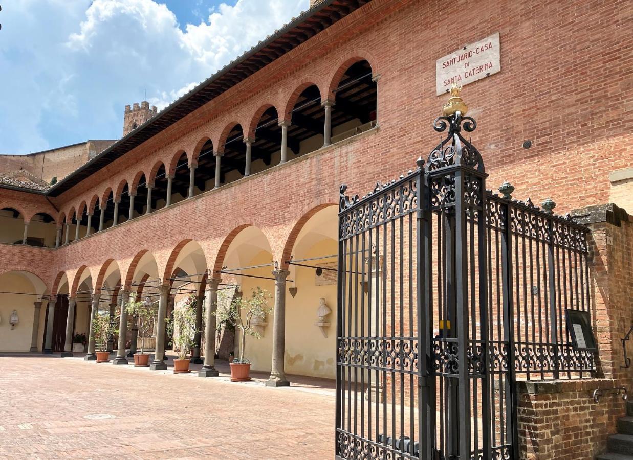 Camporegio 31- In Centro Con Vista Sul Duomo 锡耶纳 外观 照片