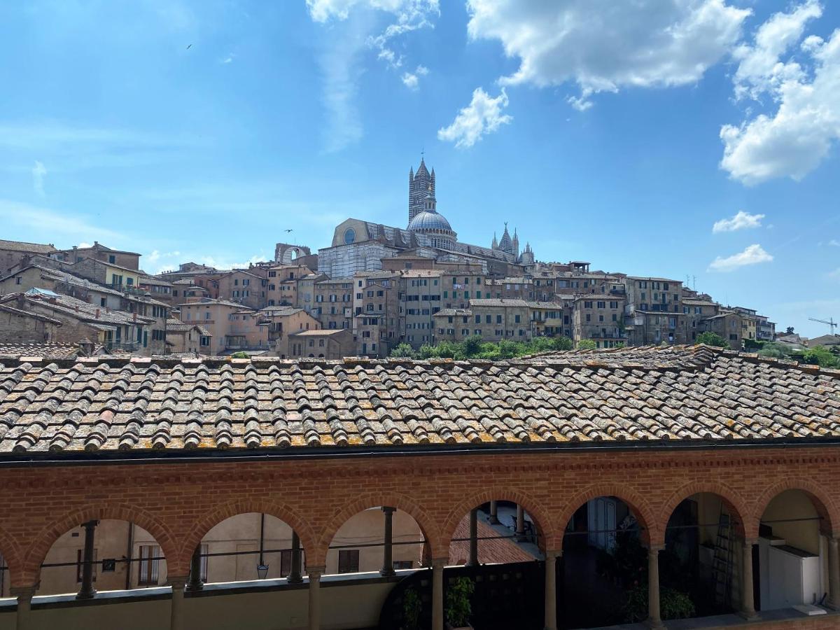 Camporegio 31- In Centro Con Vista Sul Duomo 锡耶纳 外观 照片